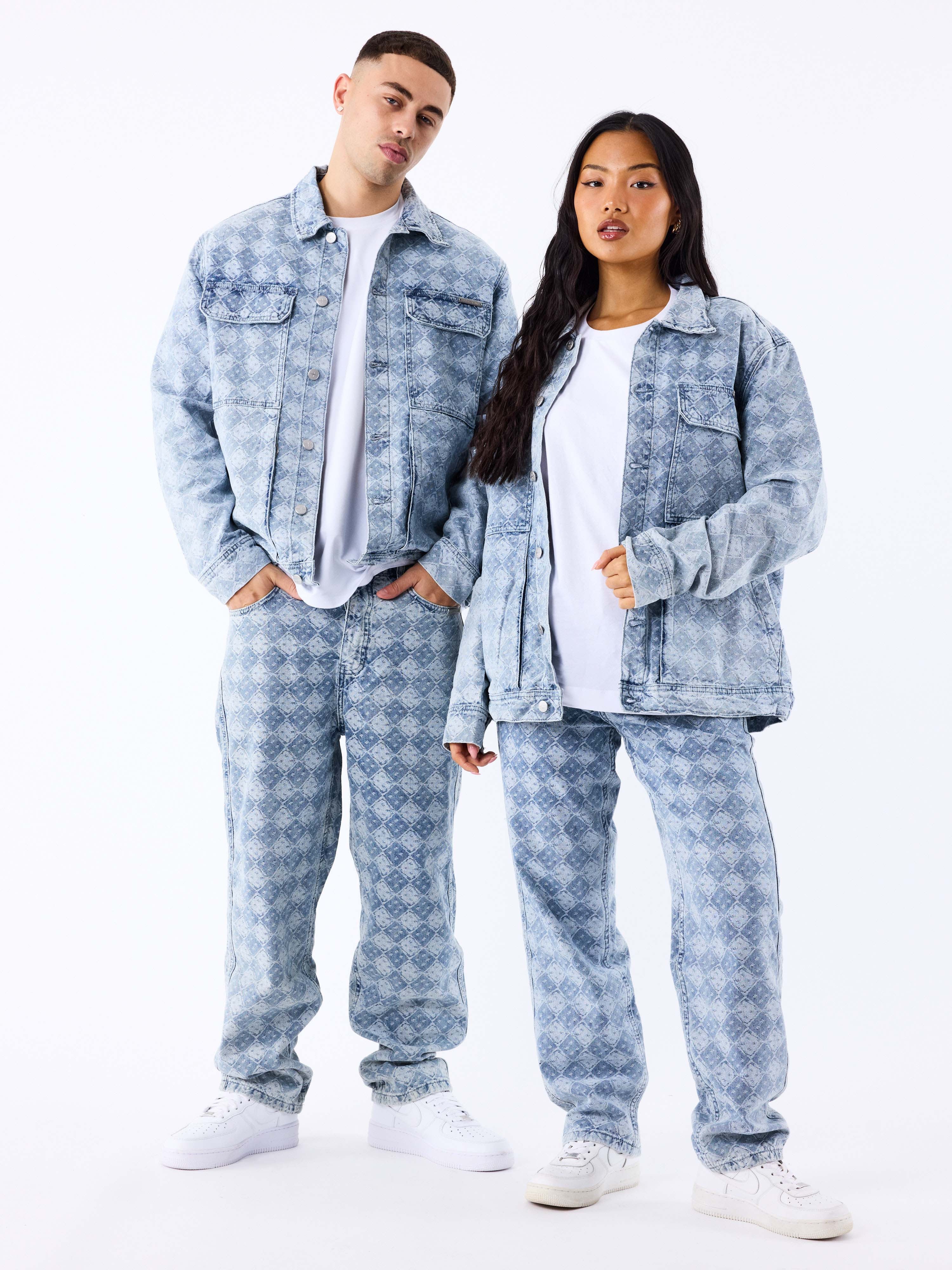 pantalon-en-denim-a-motif-geometrique-bleu